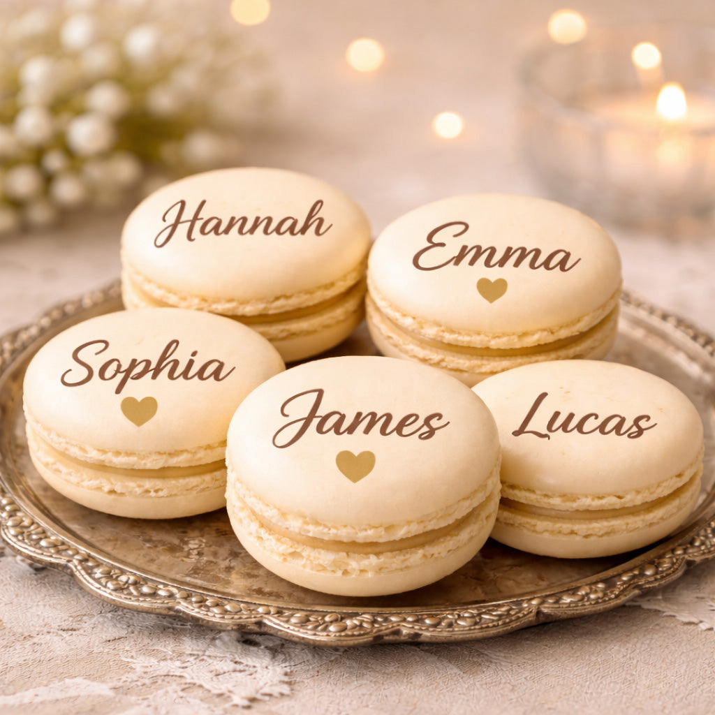 Personalisierte Macarons mit Namen als Gastgeschenke (Platzhalter)